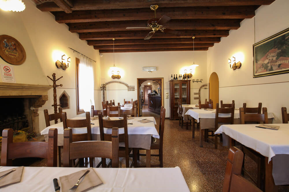 Sala Ristorante e Pizzeria al Campanile Trissino